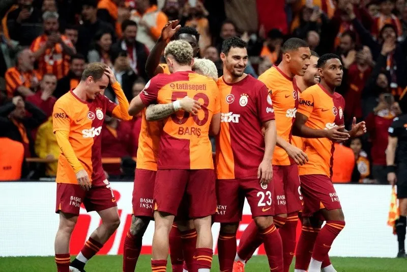 Galatasaray şampiyon! Galatasaray 2024 şampiyon. Konyaspor – Galatasaray 3-1